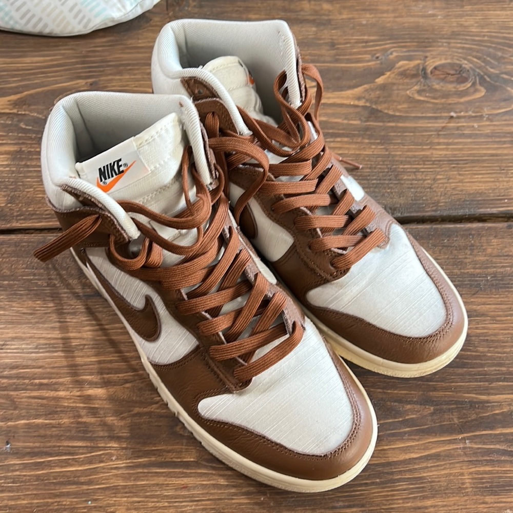 Nike Dunk High Pecan